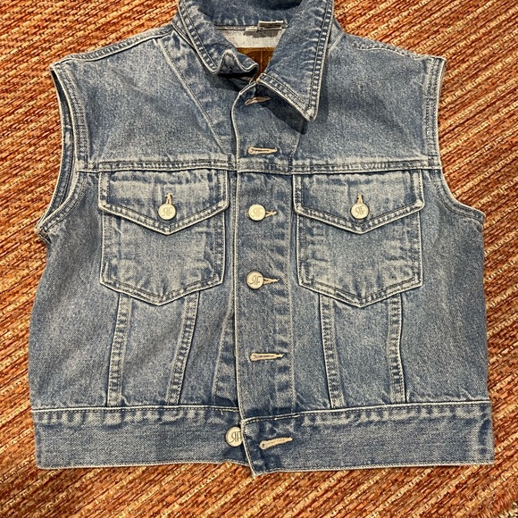 Rafaella Jackets & Blazers - Rafaellas Vibatve 80s Denim Vest
